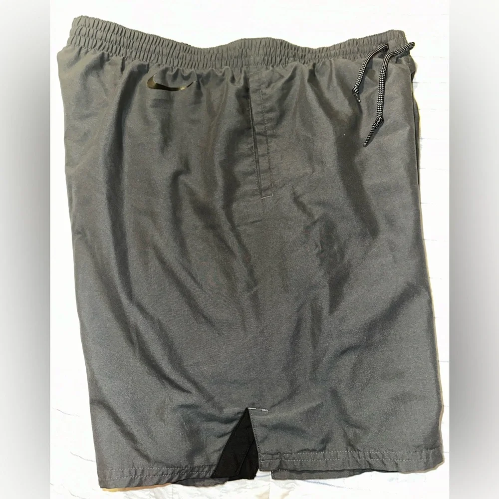 Nike Swim Men's JDI Swoosh 9" Iron Grey Volley Shorts (NESSC475-018) Size L - Picture 3 of 6